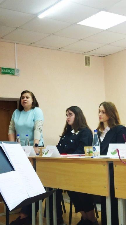 В рамках  Недели родительской любви , Дня отца  и государственного профилактического проекта «Здоровые города и поселки» 21 октября  организован круглый стол в Каменецкой детской школе искусств .